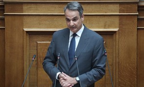 Υψηλοί τόνοι στη Βουλή για τα Τέμπη - Αργά το βράδυ αναμένεται η ψηφοφορία